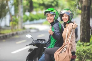 Bikin versi yang 95% mirip dengan gambar kamu (layout sama persis)